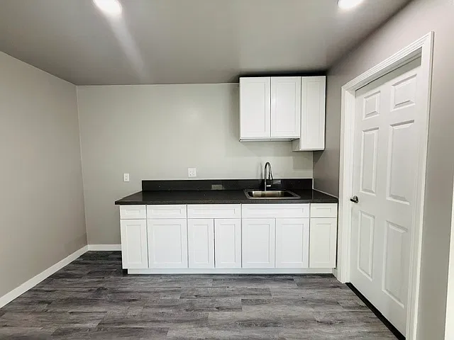 Studio, 400 sqft, $1,350 — Photo 2