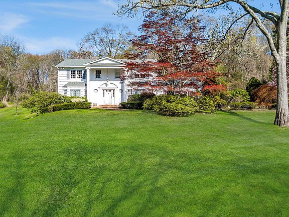 2nd image of 9 Chelmsford Dr