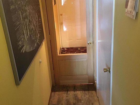2nd image of 20A Julie Ct #20A
