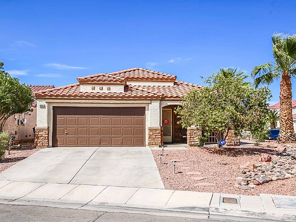 3rd image of 9603 Sky Hollow Dr