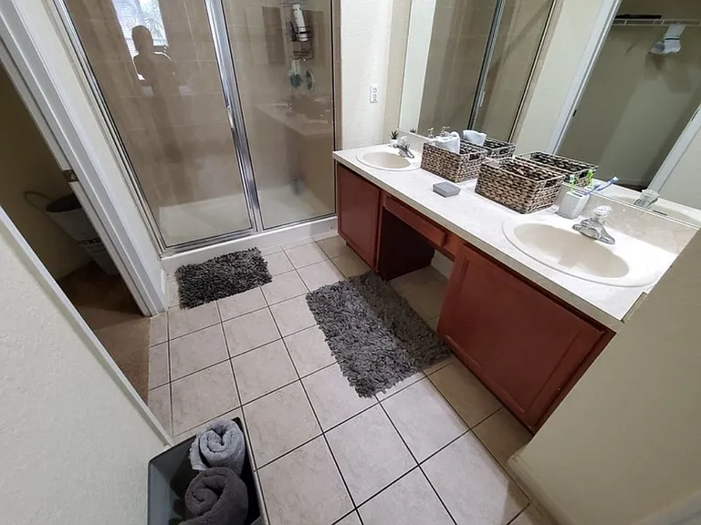 3001 Laurel Park Ln #201 — Photo 23