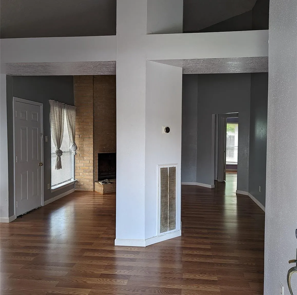 2 bed, 2.0 bath, 1027 sqft, $1,650 — Photo 3