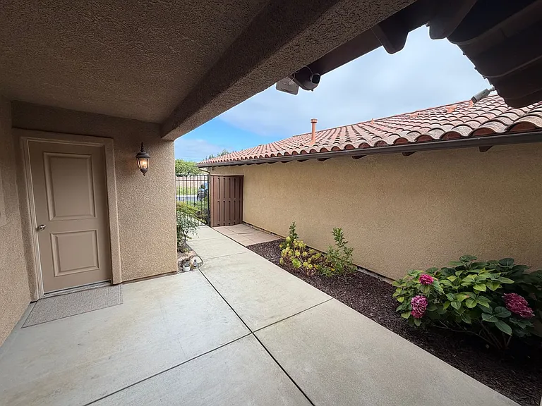 4304 Foxenwood Cir — Photo 20