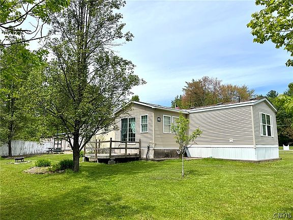 3rd image of 83 Stoney Robbey Rd