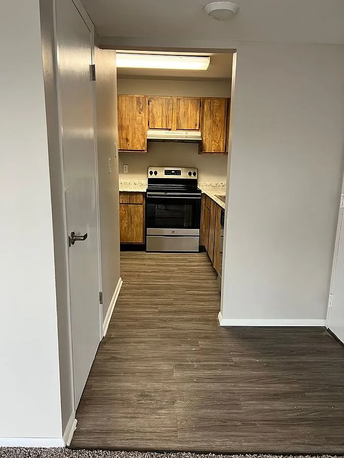 Building Photo - 1181 Abbey Ln #D8