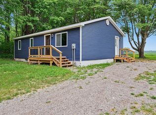 1051 Circle Dr, Lake Isabella, MI 48893