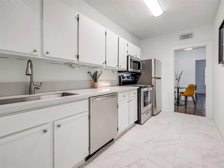 601 Bomar St #3 — Photo 17