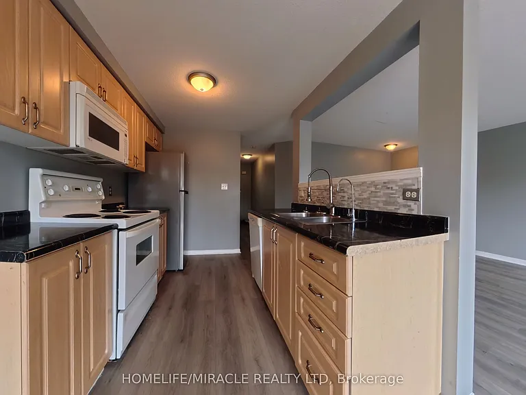 193 Prosperity Dr — Photo 16