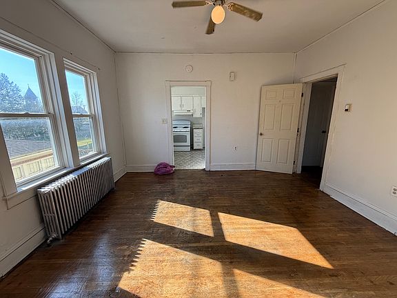4th image of 31 York St #1