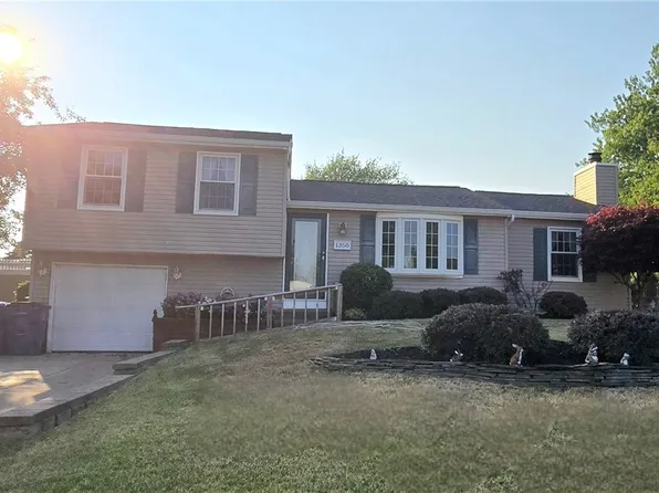 1350 Peppertree Dr, Derby, NY 14047