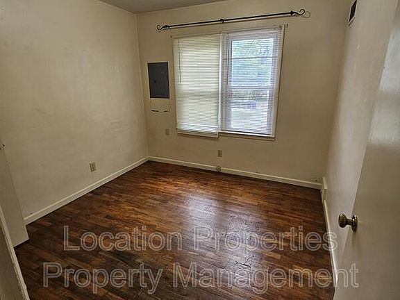 4th image of 1016 Maine St #1