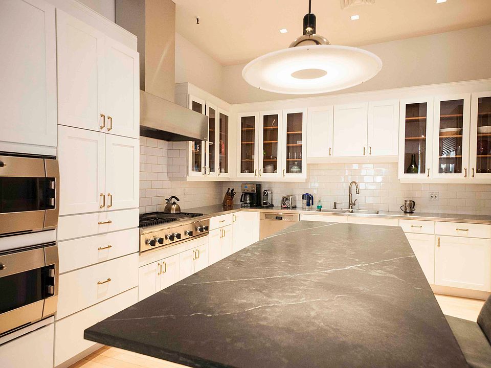 2nd image of 42 Wooster St APT 2S