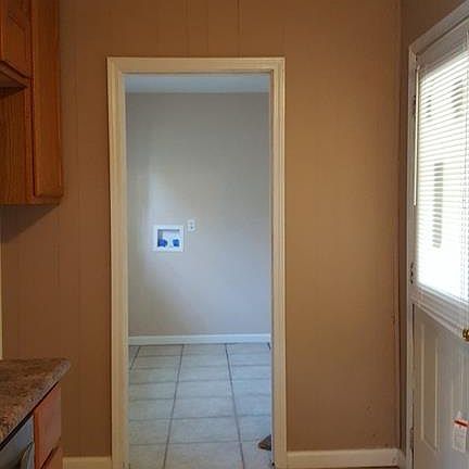 3rd image of 2400 49th Ave