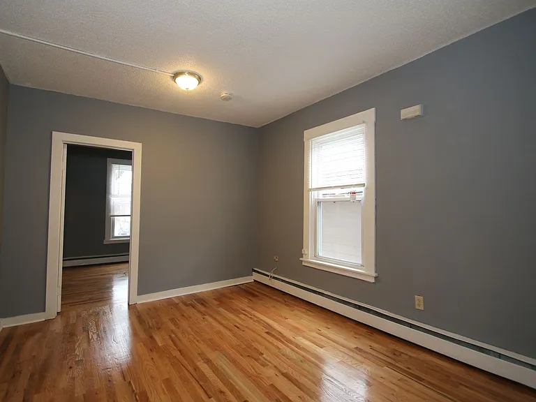 176 Bassett — Photo 14