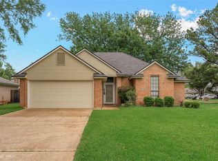5138 Heatherton Dr, Bossier City, LA 71111