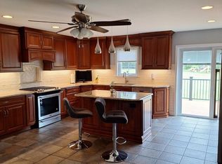 423 S Baumstown Rd, Birdsboro, PA 19508