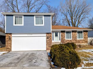 1100 186th St, Homewood, IL 60430