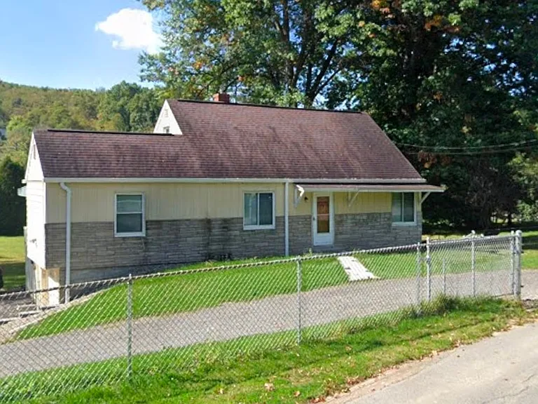 302 South Dr — Photo 27