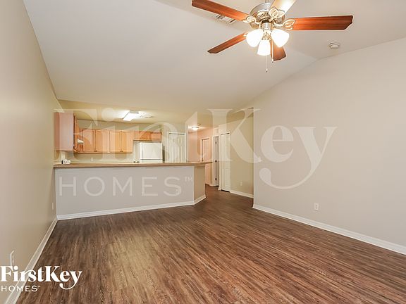 4th image of 4724 13th St SW