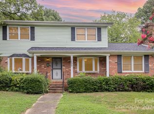 1600 Vancouver Dr, Charlotte, NC 28213