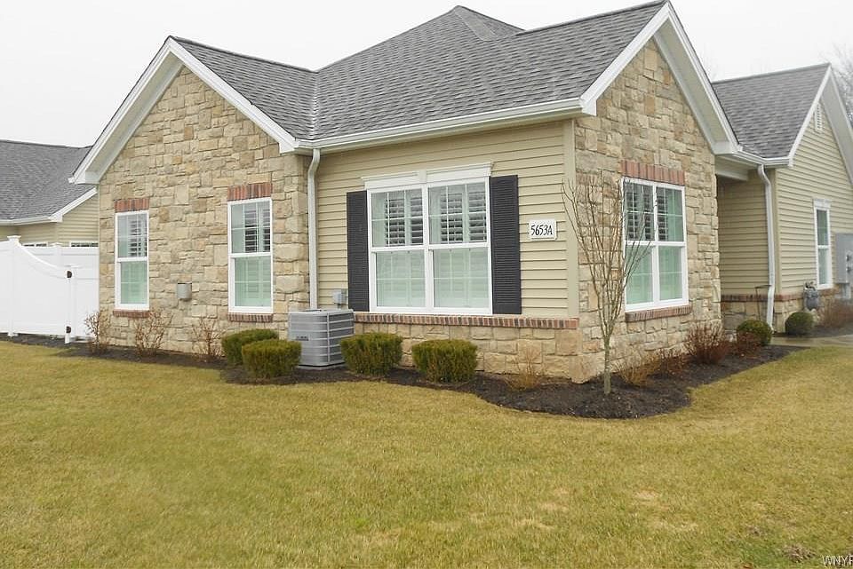 1st image of 5653 Ferncrest Ct Unit A