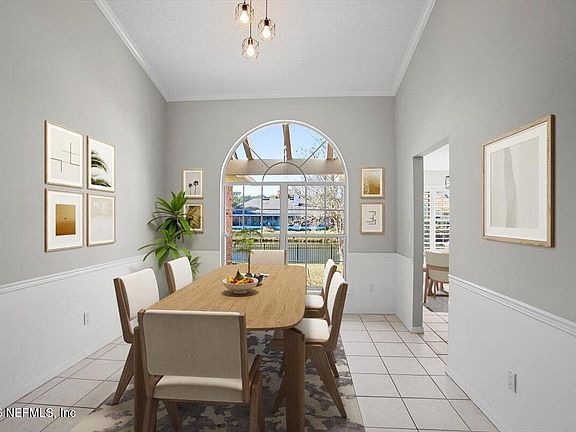 5th image of 10292 TRIPLE CROWN Avenue
