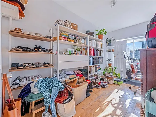 Sold by Peace of Mind Realty | media 63