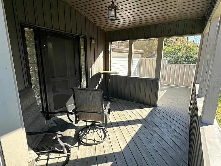 1934 Island Home Ave — Photo 32