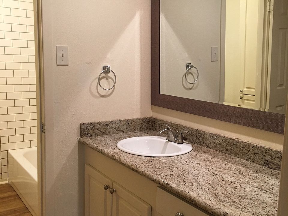 2nd image of 1212-14 Melwood Pl