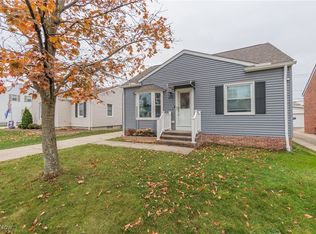 1572 Woodhurst Ave, Mayfield Heights, OH 44124