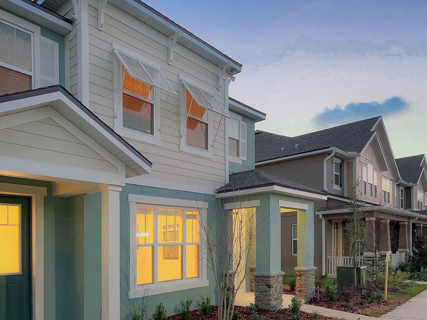 Lake Nona Lake Front ** Like New 3/2.5/2 Townhouse Ready For Move In ** — Photo 2