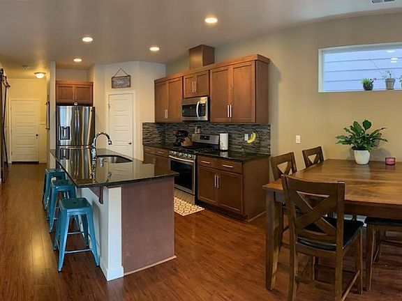 3rd image of 17222 117th Ave E