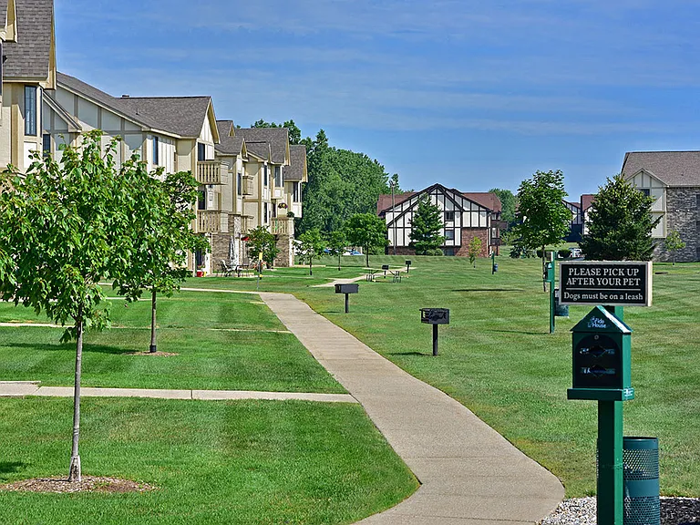 Thornridge Apartments — Photo 18
