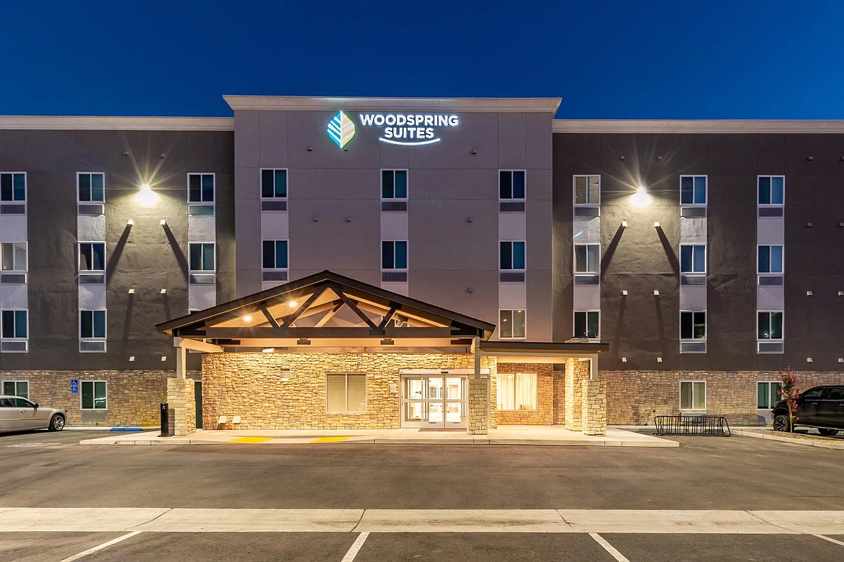 Building Photo - Woodspring Suites