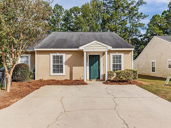 2nd image of 307 Evans Lake Way