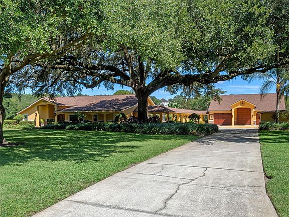 5th image of 32133 Wolf Branch Ln