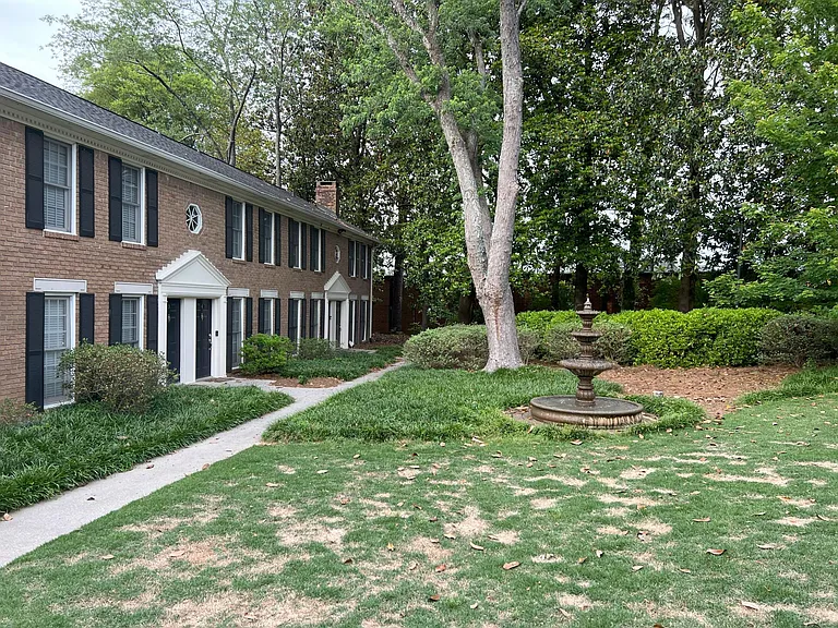 1101 Collier Rd NW #E6 — Photo 1