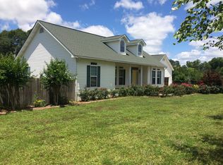17 Satilla Cove Rd, Hazlehurst, GA 31539