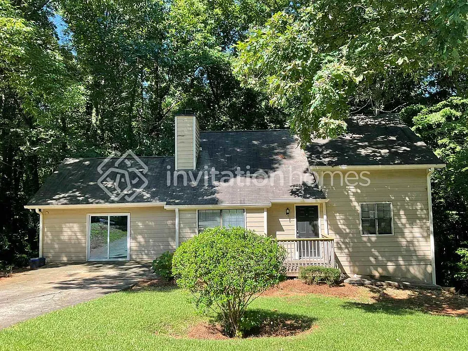 1602 Kings Ridge Dr
