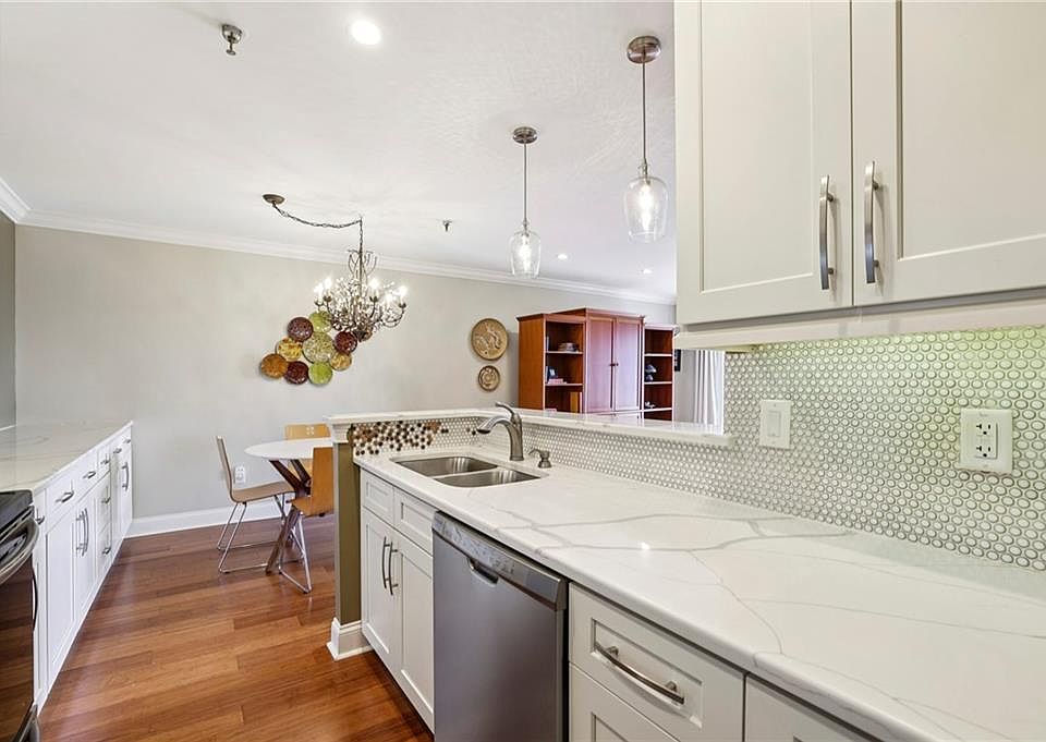 1st image of 300 Johnson Ferry Rd NE Unit B804