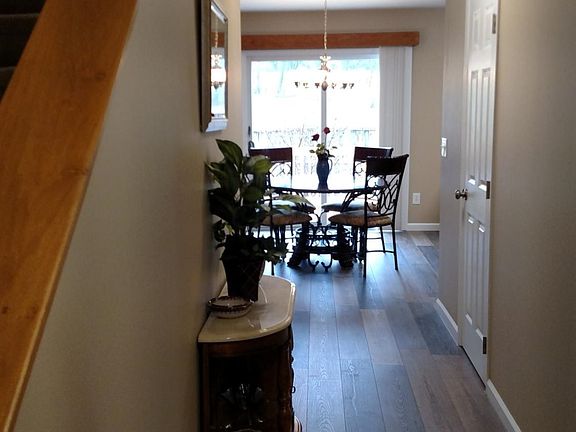 4th image of 2208 Landcrest Dr
