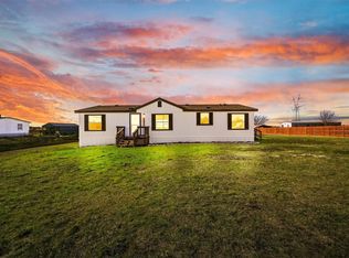 5817 Black Springs Ln, Joshua, TX 76058