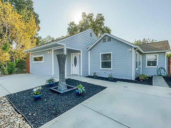 2nd image of 434 Peralta Ave