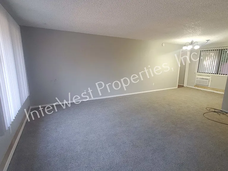 9685 SW Whitford Ln — Photo 2