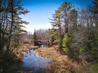 67 Bog Rd, Rockland, ME 04841