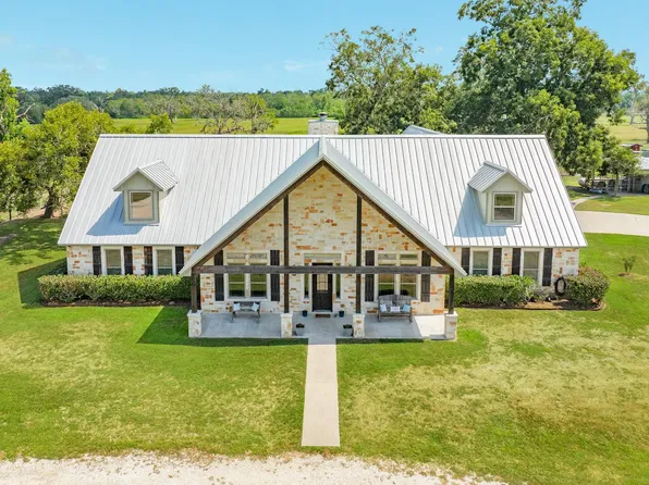 620 Brit Bailey Blvd, Angleton, TX 77515