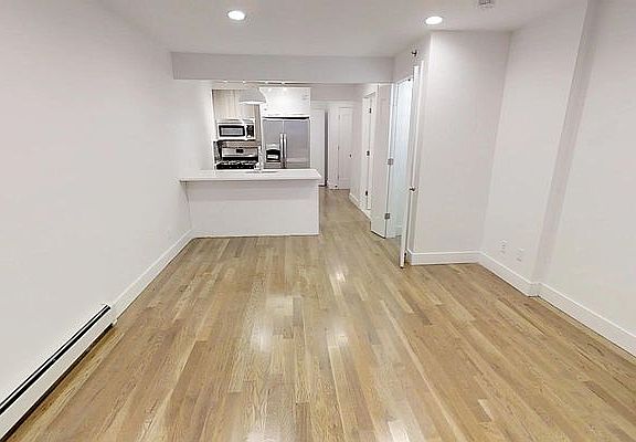 5th image of 991 Ocean Ave #6B