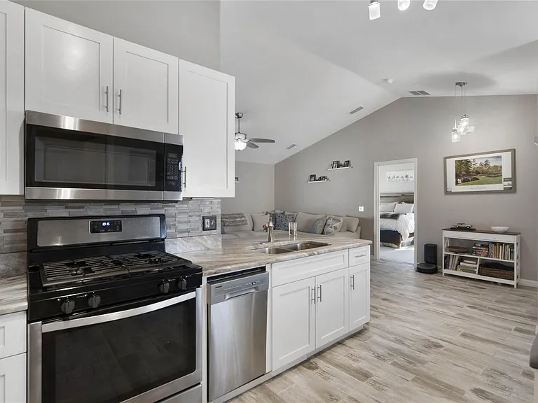 5521 Willow Bend Trl — Photo 5