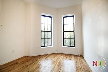 Rented by Next Door Realty NYC