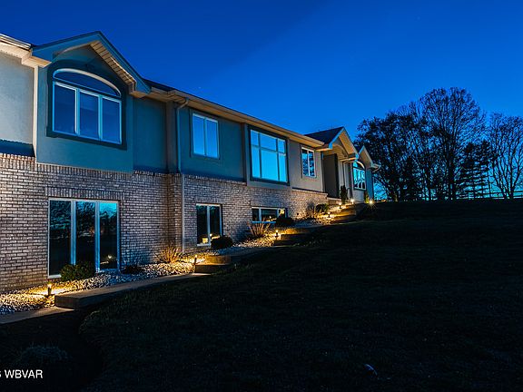 3rd image of 4829 Clarkstown Rd
